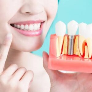 Dental implant complications and side effects