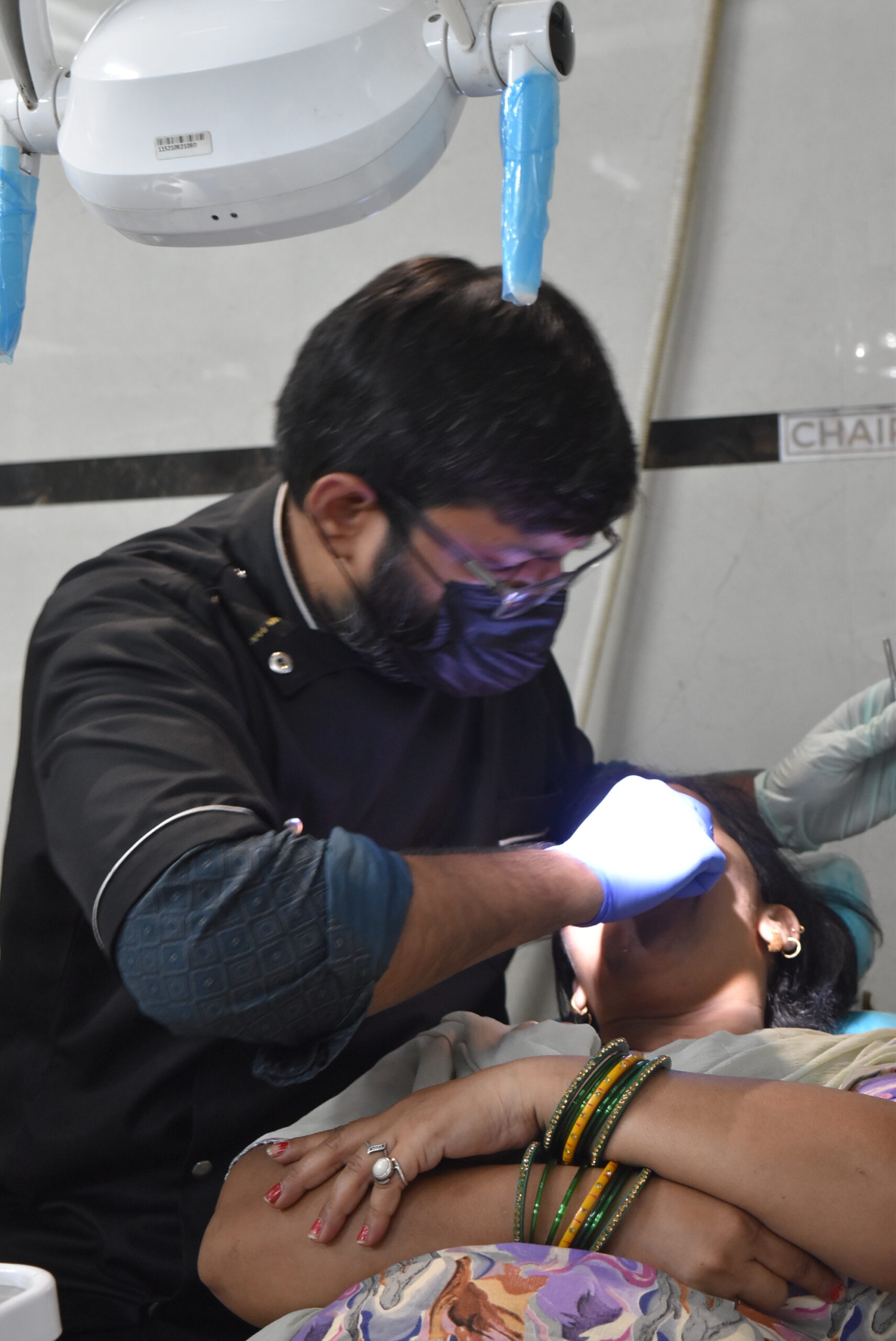 Best dentist for root canal in delhi